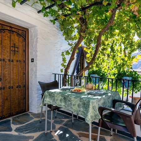 Апартаменты Casa Antonia Capileira La Alpujarra Экстерьер фото